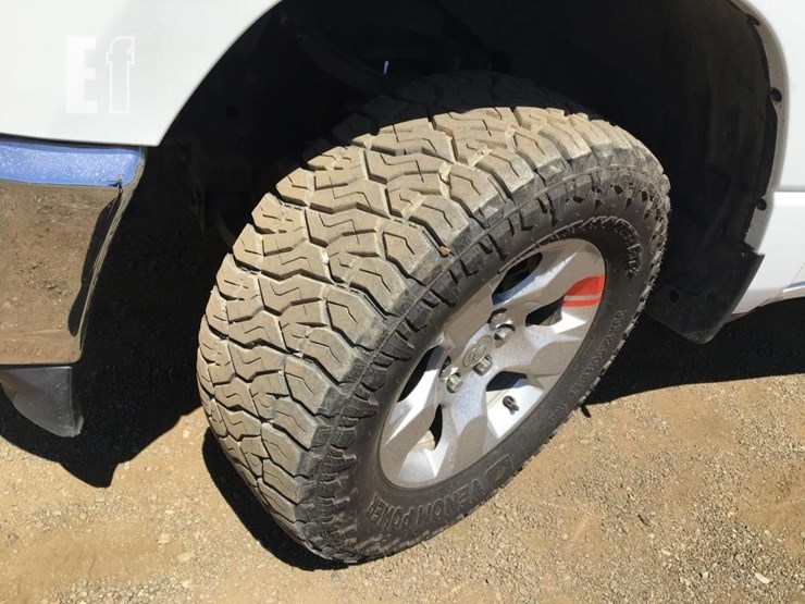 2021-ram-1500-big-horn-image-12