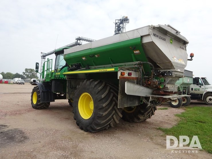 2019-john-deere-f4365-image-37