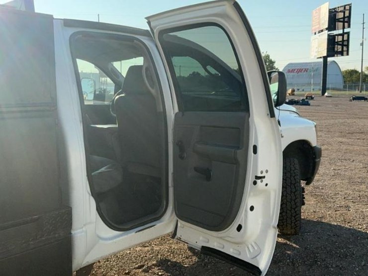 2007-dodge-ram-3500-image-44