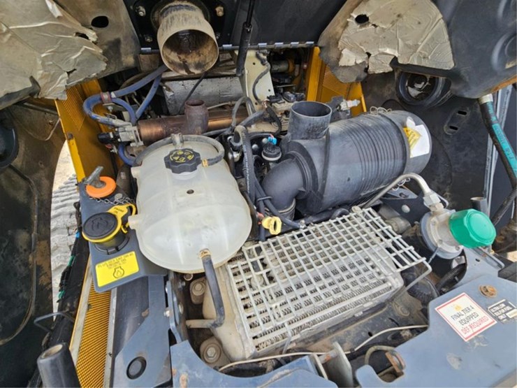 deere-331g-image-16