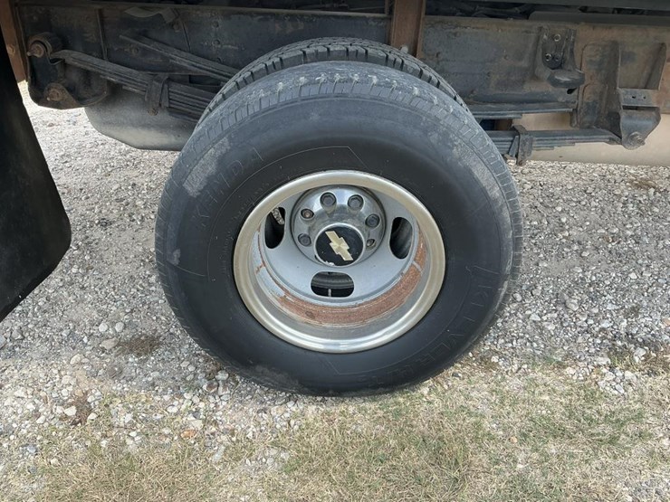 2007-chevrolet-3500-image-34