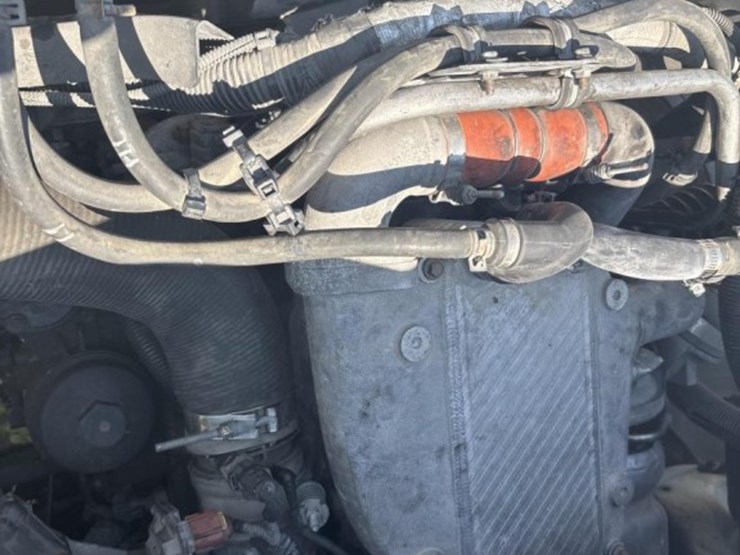 2014-international-durastar-4400-image-16