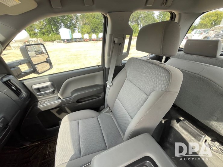 2015-gmc-2500-image-59