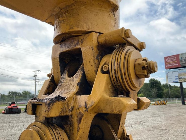 1985-deere-648d-image-53