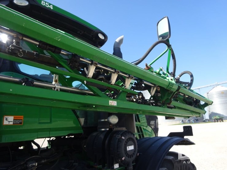 2020-john-deere-f4365-image-76