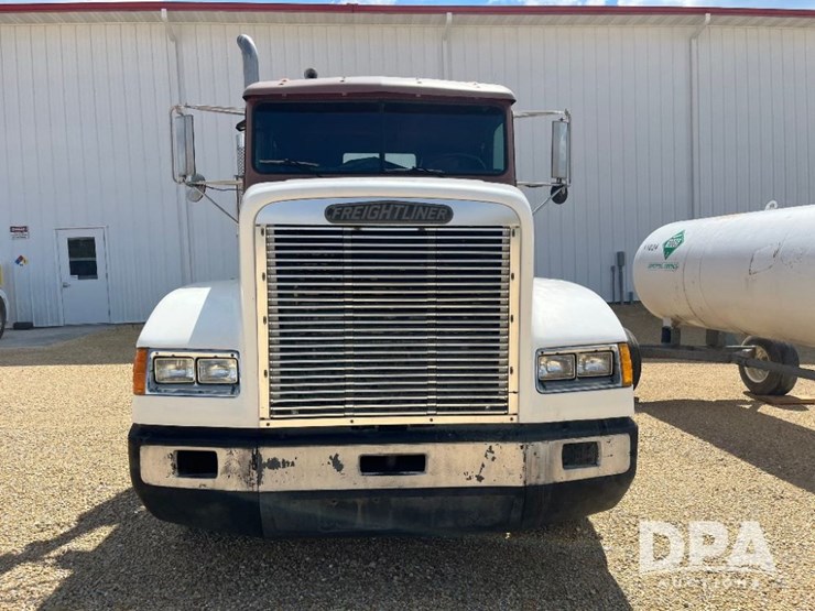 1991-freightliner-truck-(jn2955,-unit-758)-image-3