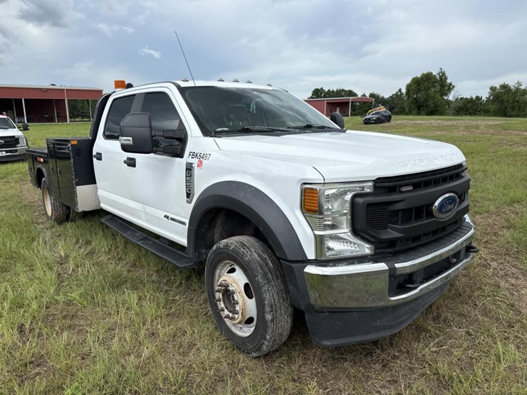 2020-ford-f550-image-7