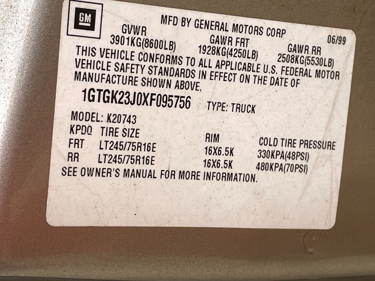 1999-gmc-2500-image-112