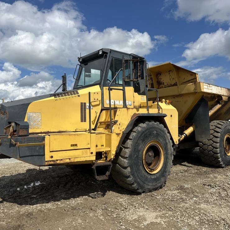 KOMATSU HM400-2