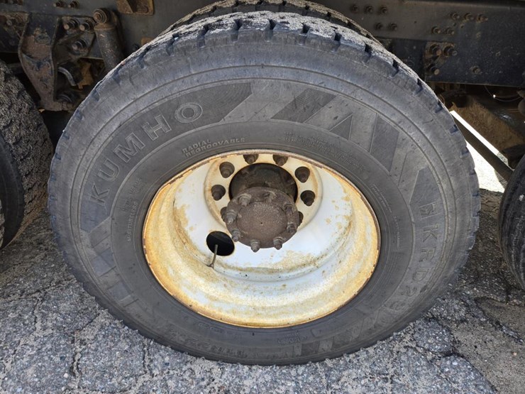 2015-mack-granite-gu813-image-109