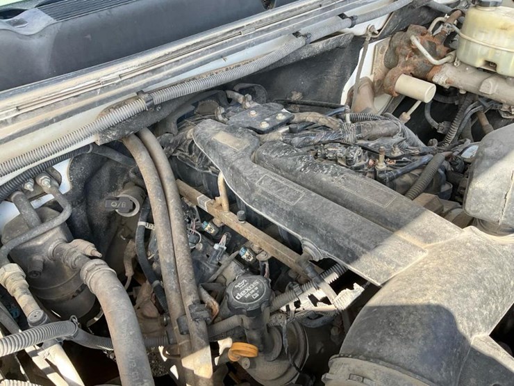 2013-chevrolet-silverado-2500-image-47