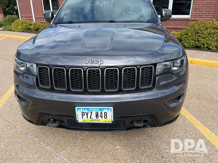 2016-jeep-grand-cherokee-image-20