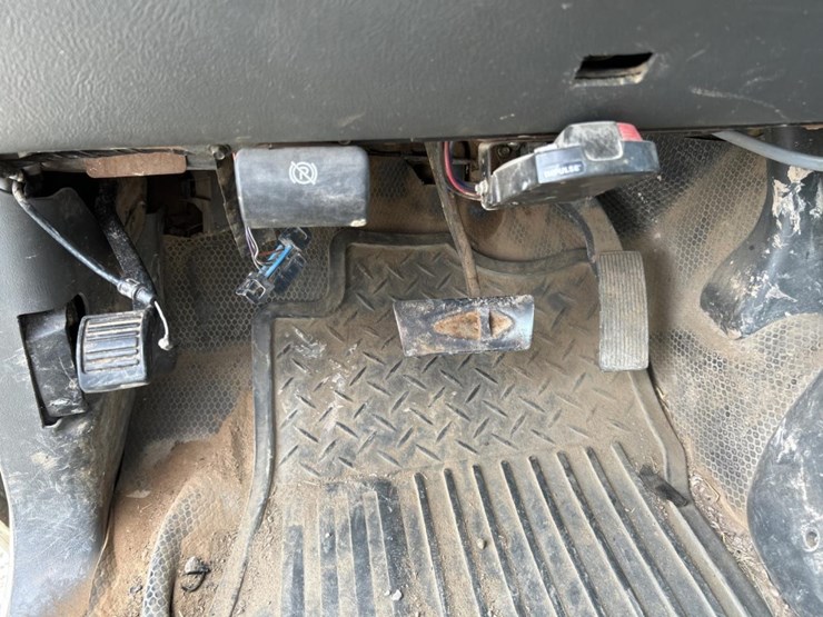 2006-chevrolet-2500hd-image-61