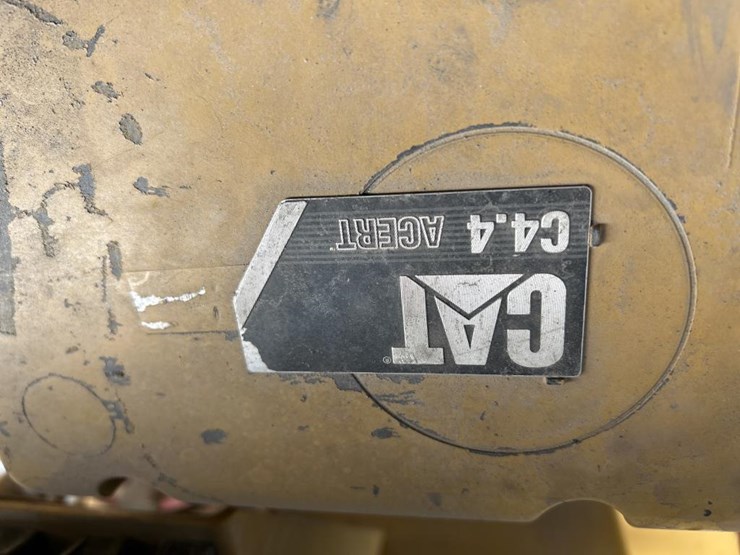 caterpillar-cb54-image-38