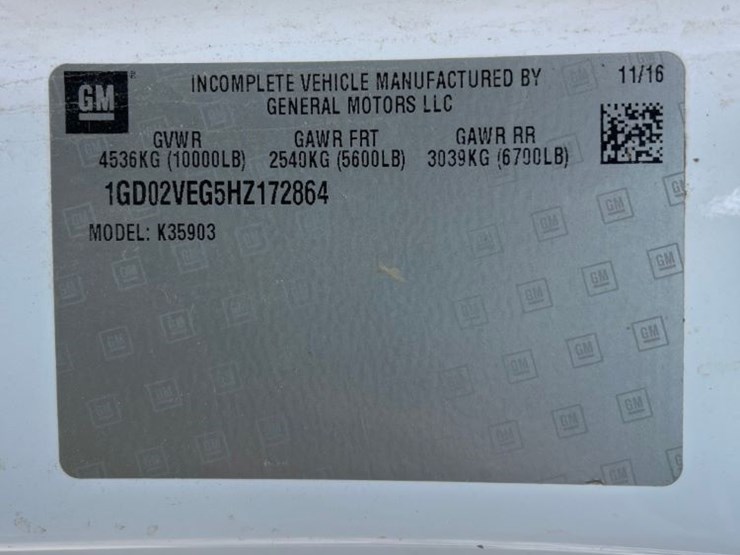2017-gmc-3500-image-57
