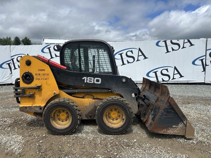 2010-jcb-180-image-6