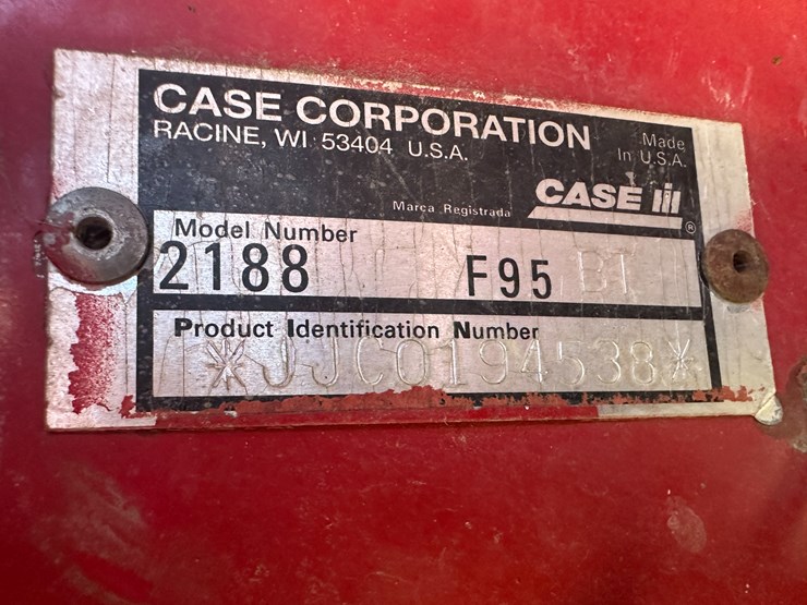#32155-•-1997-case-international-2188-combine-image-102