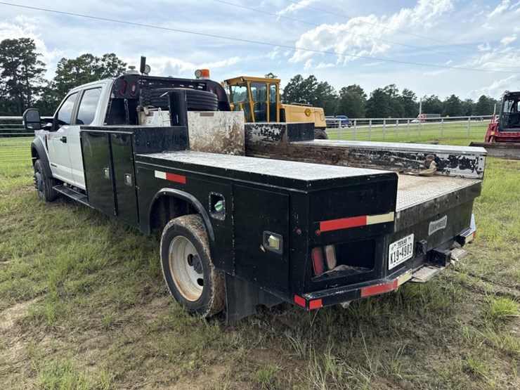 2020-ford-f550-image-3