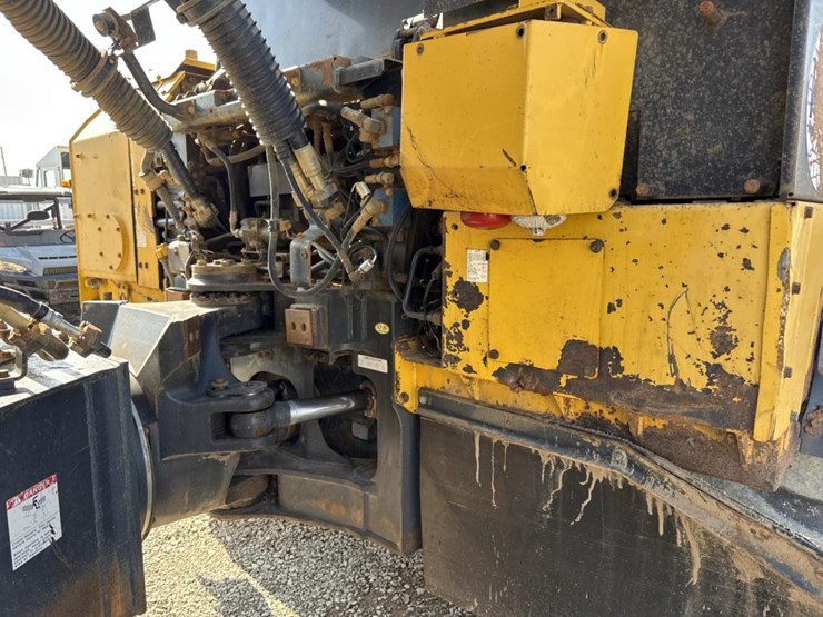 komatsu-hm400-2-image-48