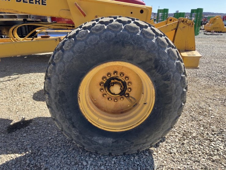 deere-670-image-60