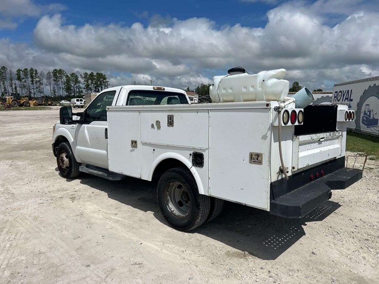 2012-ford-f350-image-4