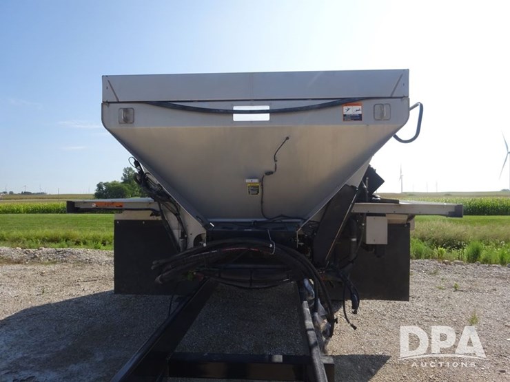 2021-john-deere-f4365-image-6