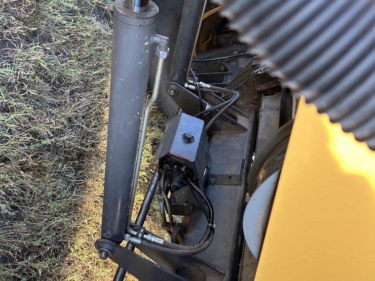 2013-claas-lexion-750-image-68