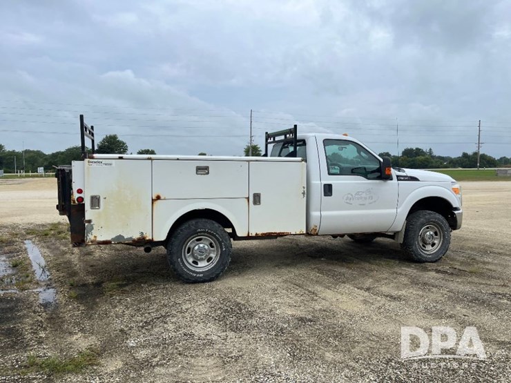 2012-ford-f350-image-8