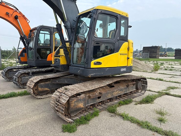 volvo-ecr145cl-image-2