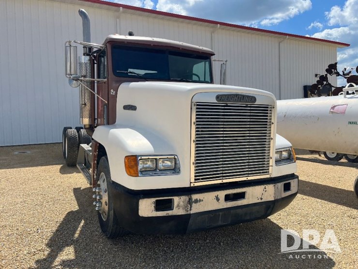 1991-freightliner-truck-(jn2955,-unit-758)-image-4