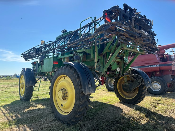 2011-john-deere-4730-image-4