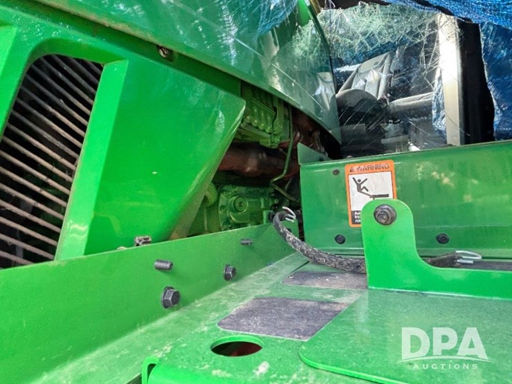 2025-john-deere-616r-image-28