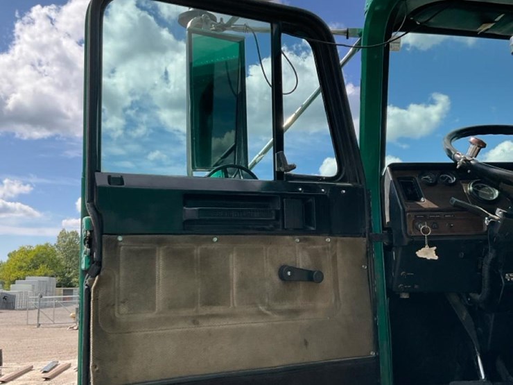 1995-cummins-m11-image-102