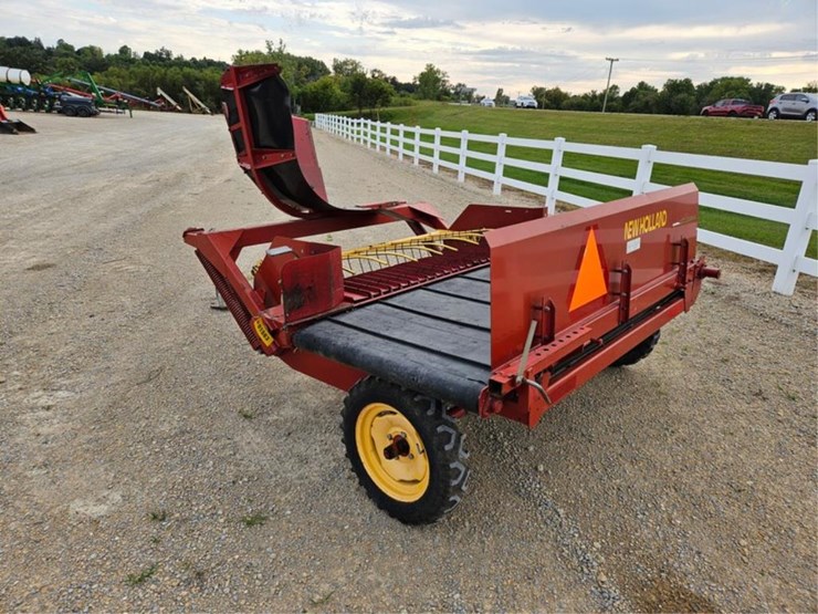 new-holland-166-image-3