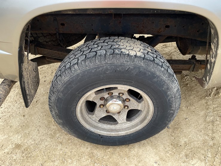 1999-gmc-2500-image-103