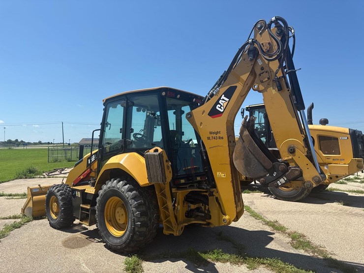 2020-caterpillar-416f2-image-4