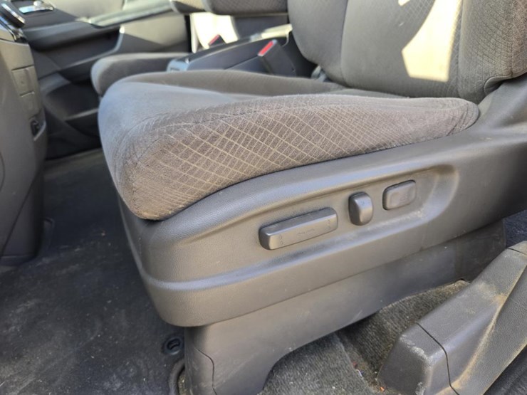 2014-honda-odyssey-image-55