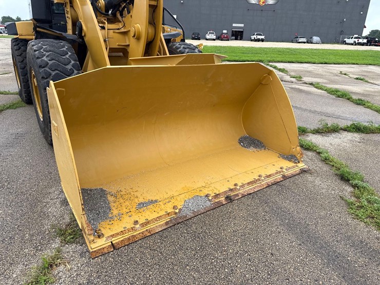 2016-caterpillar-938m-image-7