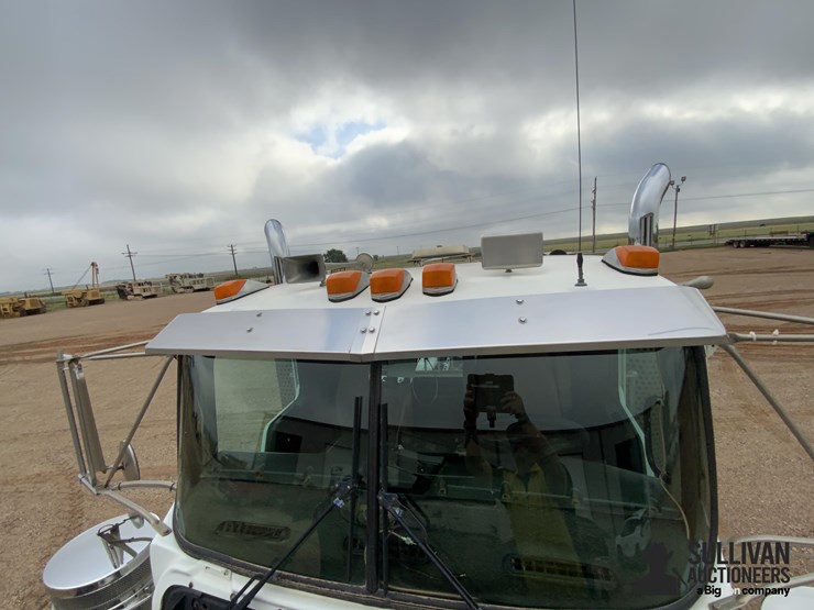 2003-kenworth-w900-image-16