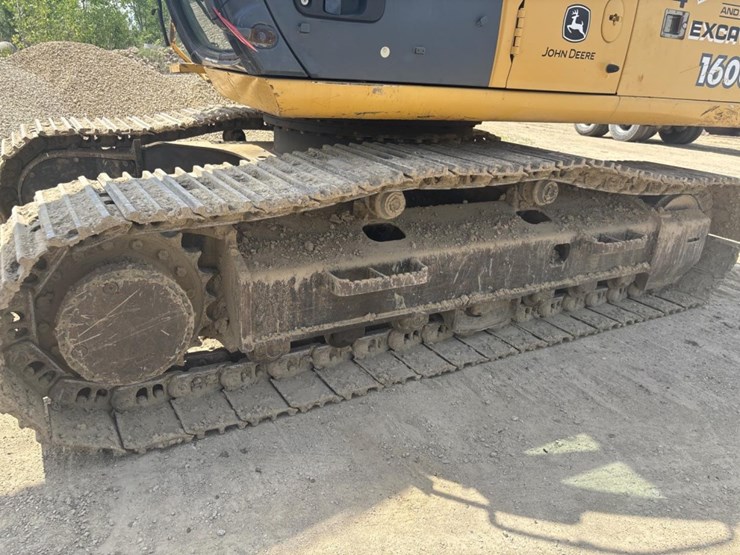 2006-deere-160c-lc-image-15