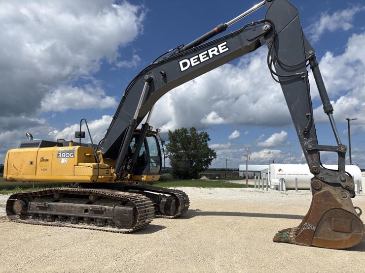 2014-deere-380g-lc-image-5