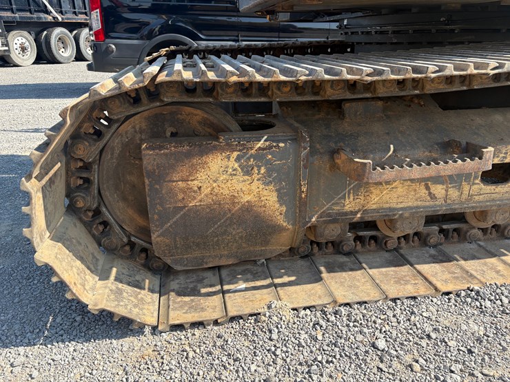 volvo-ec140b-lc-image-9