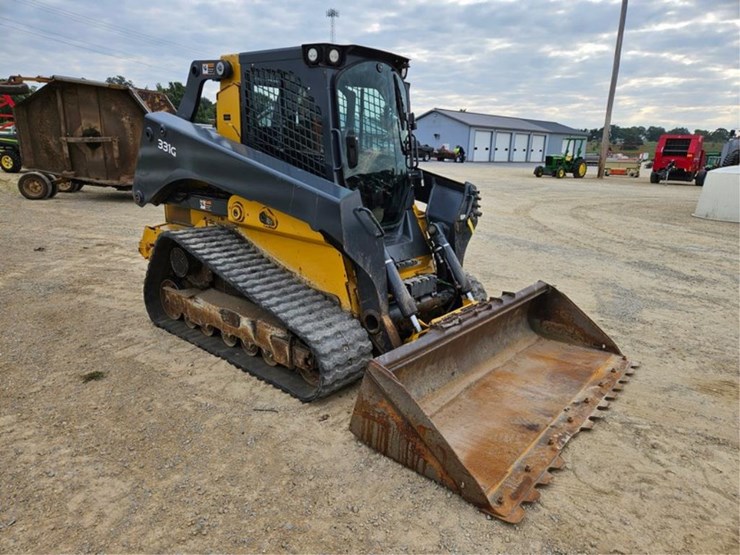 deere-331g-image-7
