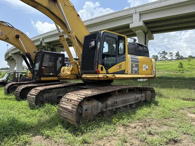 2015-komatsu-pc490-lc-11-image-1