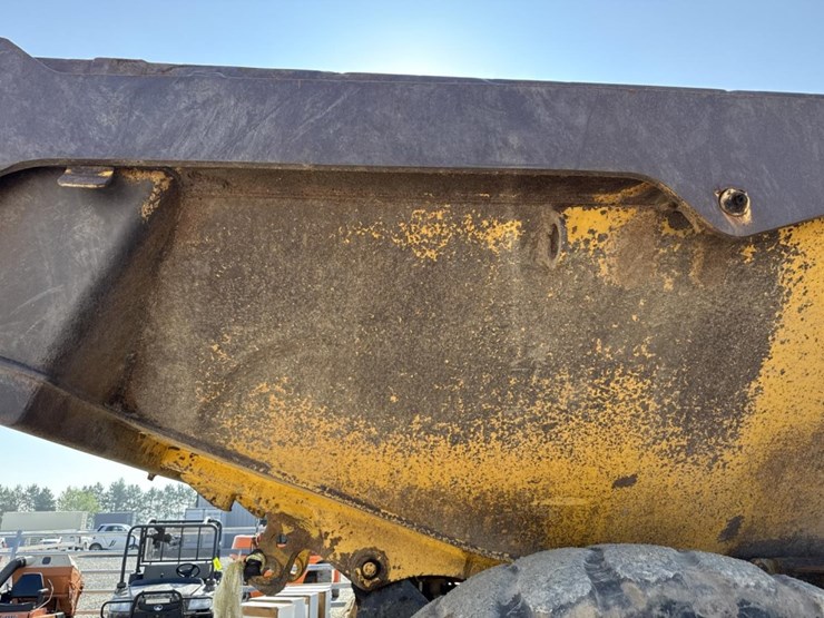 komatsu-hm400-2-image-44