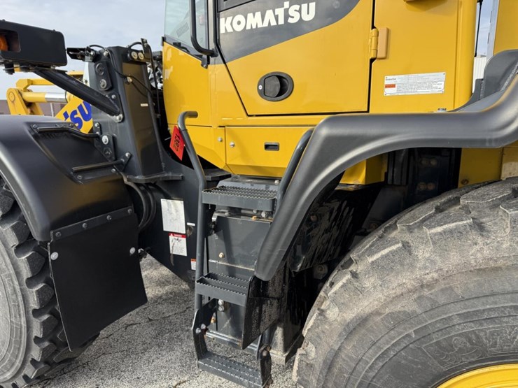 2021-komatsu-wa200-8-image-15