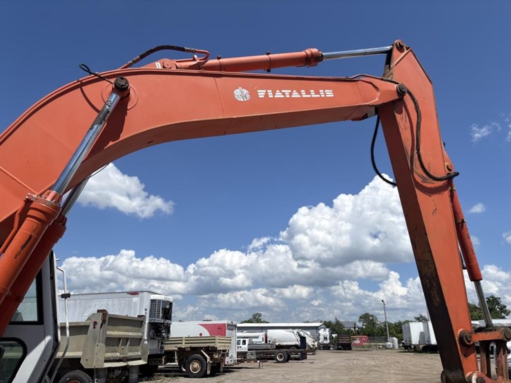 #1137-•-1997-fiat-allis-fx-210-excavator-image-22