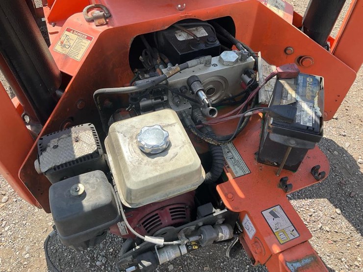 2012-jlg-t500j-image-21