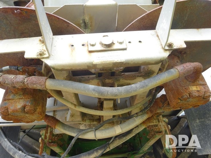 2019-john-deere-f4365-image-81