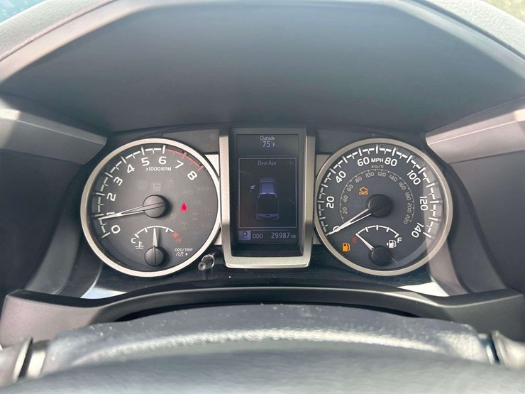 2018-toyota-tacoma-image-15